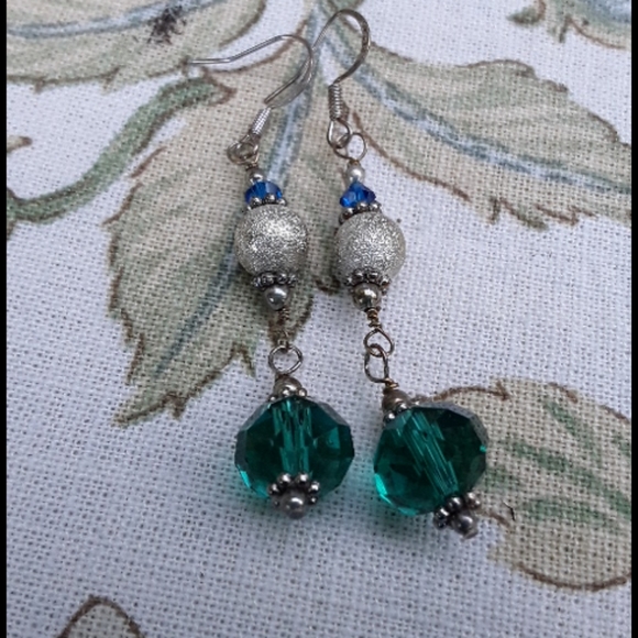 Silver drop earrings - Picture 3 of 3